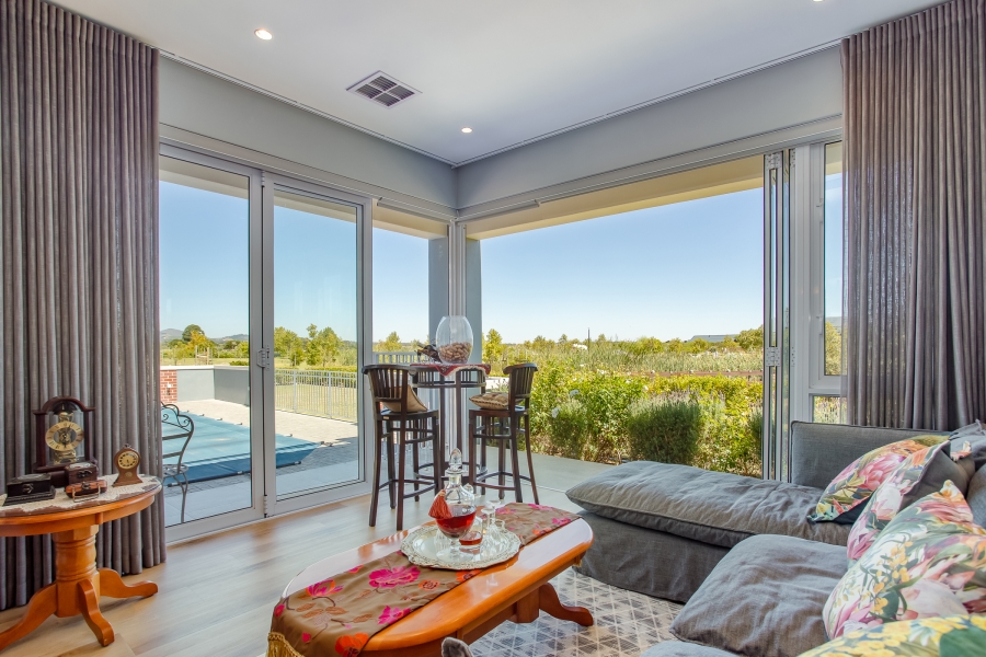 5 Bedroom Property for Sale in Val De Vie Estate Western Cape